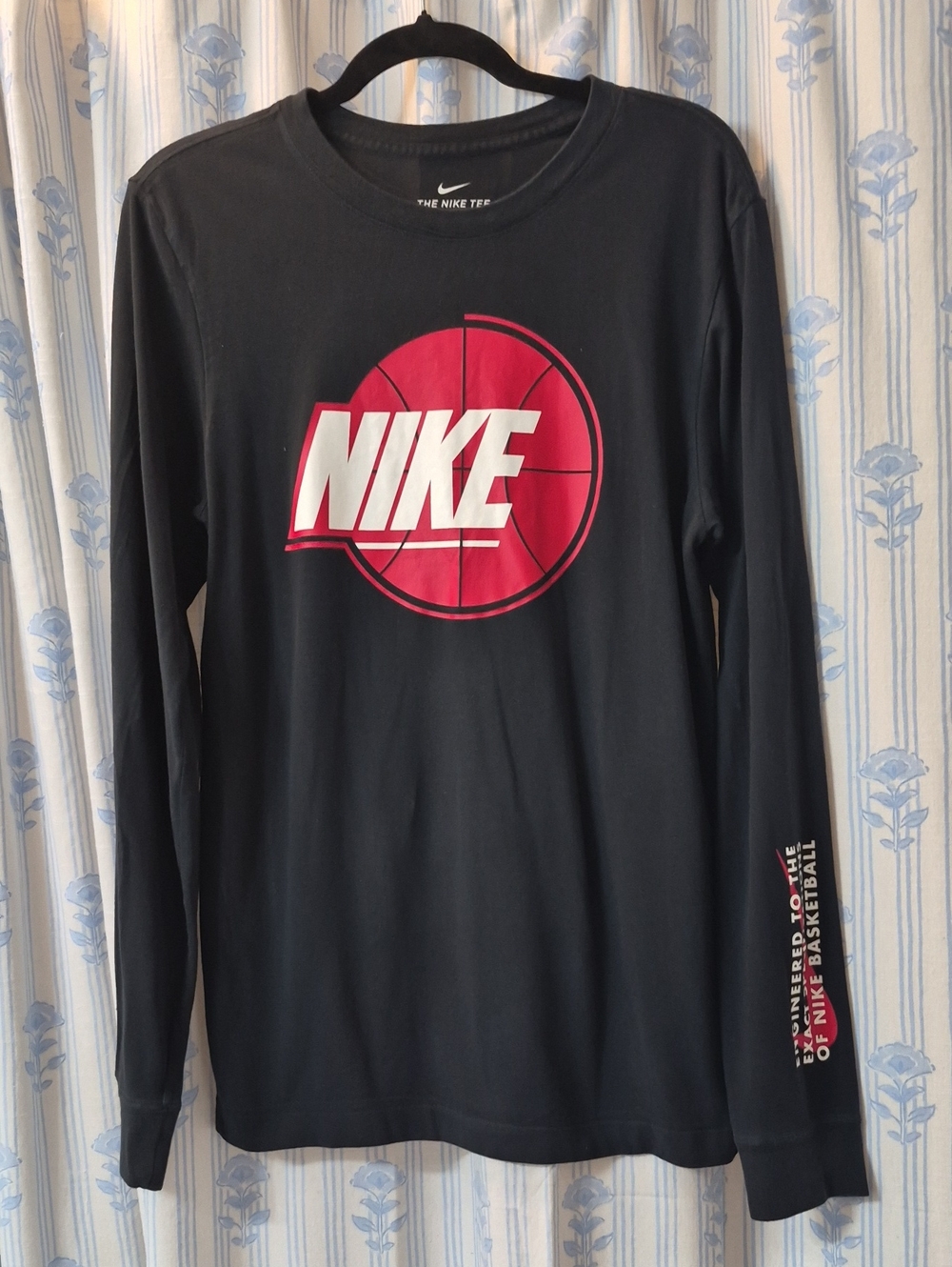 Nike Black The NIKE TEE Dry Fit Graphic Design Long Sleeve Shirt Mens Sz S